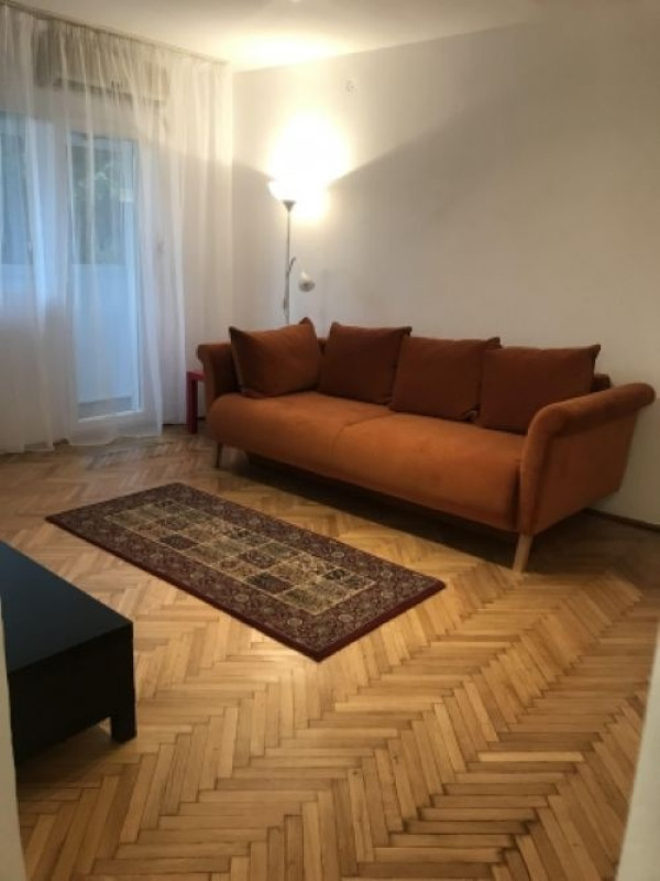 inchiriez apartament 3 camere, semidecomandat, 70mp, mobilat si utilat, turda, 680euro 1