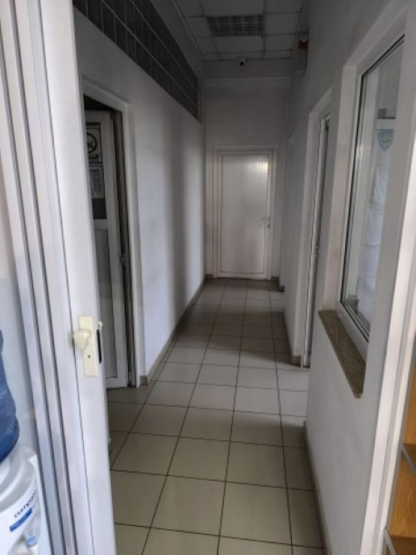 spatiu comercial, 189mp, soseaua bucuresti- targoviste, 395. 000euro 2