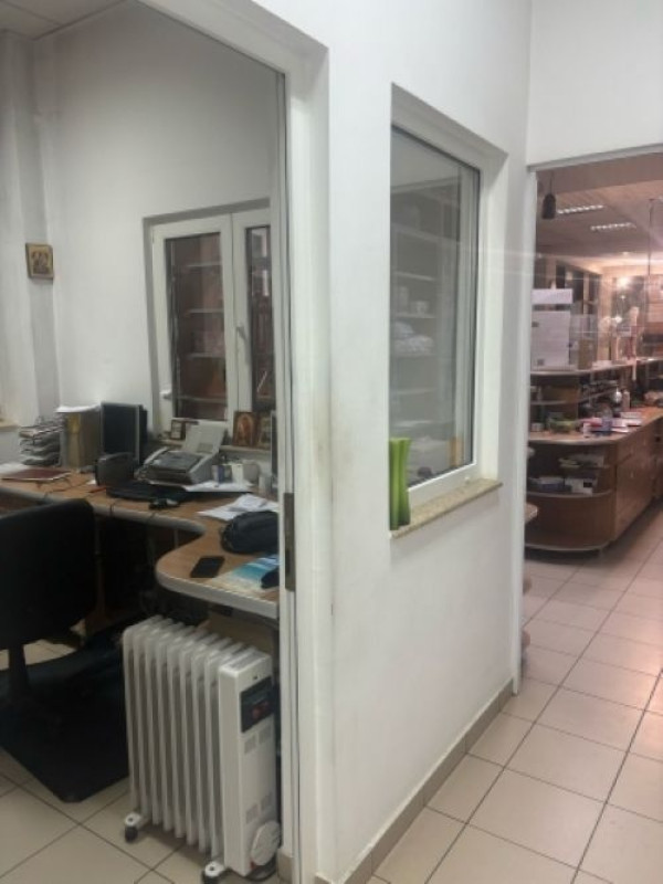 spatiu comercial, 189mp, soseaua bucuresti- targoviste, 395. 000euro 3