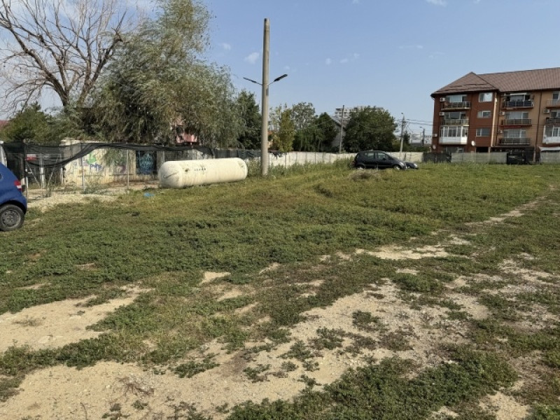 teren de vanzare in colentina, deschidere 32ml, 1854 mp, 556. 200 euro 2