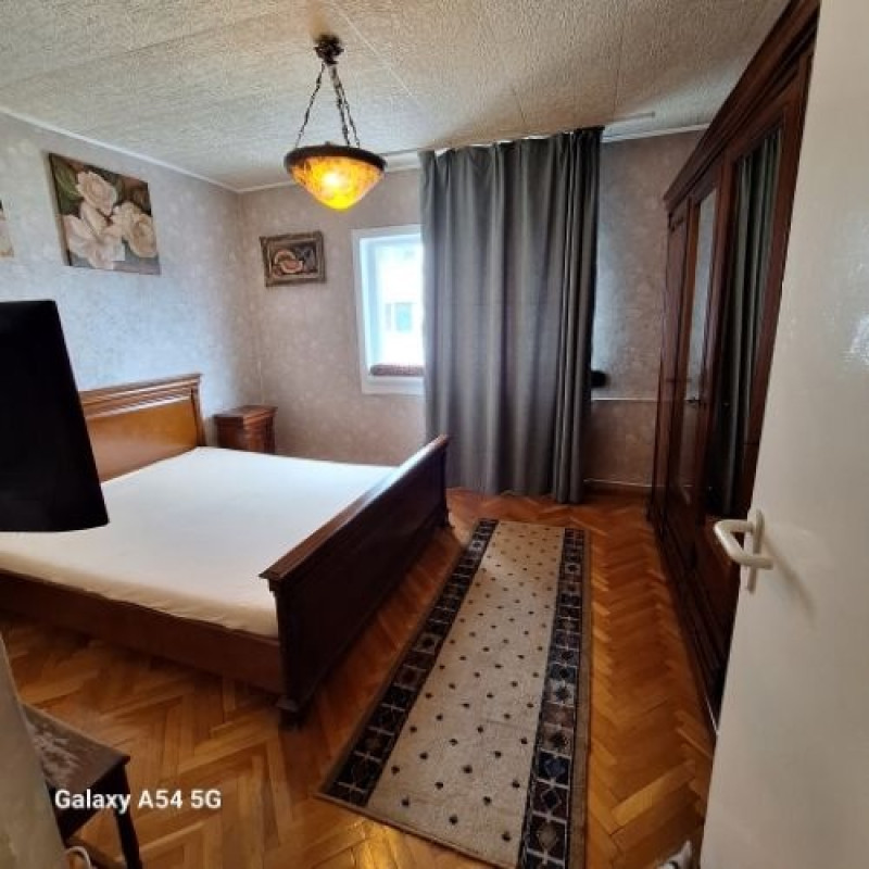 inchiriez apartament 2 camere decomandat, 63mp, piata alba iulia, 490euro 3