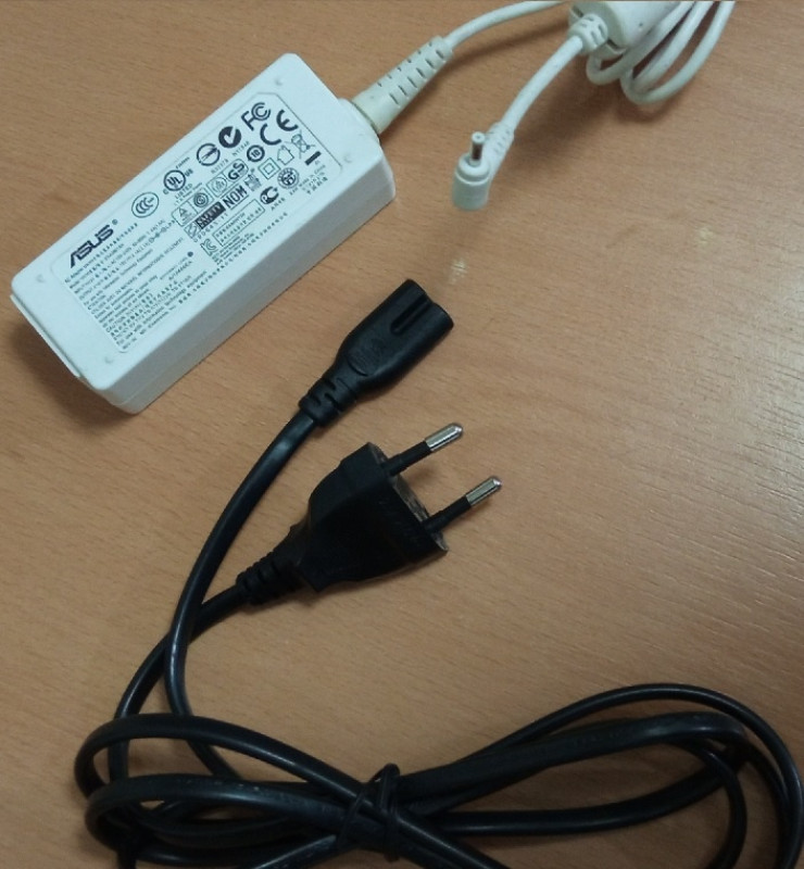 vand incarcator original asus 19v 2, 1amperi 5