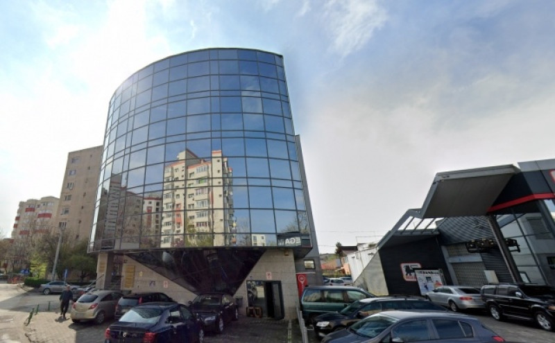 inchiriez spatiu de birouri, zona metrou brancoveanu, 80mp, 880euro 3