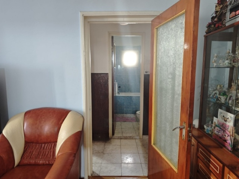 apartament 3 camere, 74mp, zona basarabia diham, 120. 000euro 5
