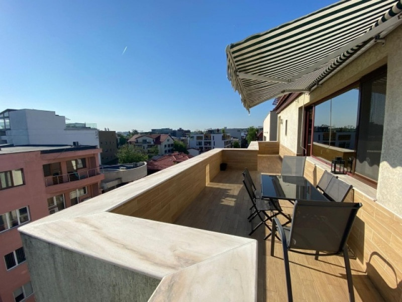 inchiriez apartament 4 camere, decomandat, 200mp, aviatorilor, 2. 300euro 2
