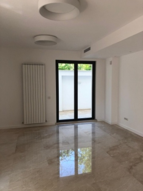 inchiriez vila 8 camere, constructie 2020, 300mp utili, zona dorobanti, 6. 500euro 1