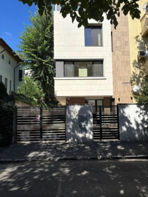 inchiriez vila 8 camere, constructie 2020, 300mp utili, zona dorobanti, 6. 500euro 8