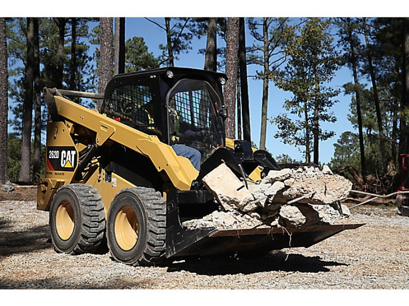 inchiriere bobcat / skid steer 1