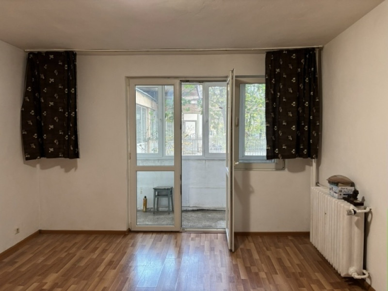 garsoniera cu balcon 32mp, bucuresti, titan, 59. 000euro 3