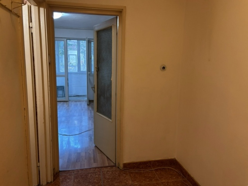 garsoniera cu balcon 32mp, bucuresti, titan, 59. 000euro 6