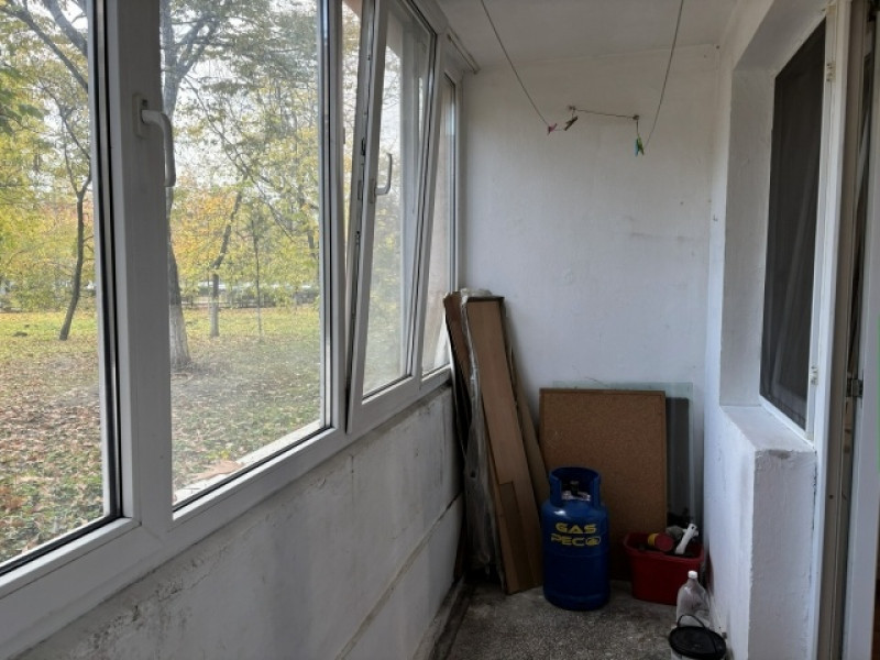 garsoniera cu balcon 32mp, bucuresti, titan, 59. 000euro 9