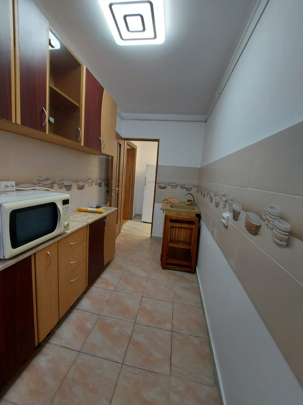 garsoniera de inchiriat - ideala pentru sediu firma! 4