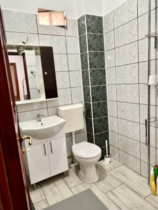 inchiriez apartament 2 camere, 48mp, zona vatra luminoasa, 490euro 7