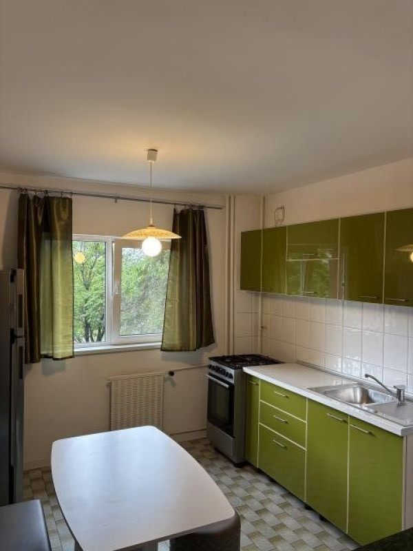 inchiriez apartament 3 camere, semidecomandat, 70mp, mobilat si utilat, turda, 699euro 7