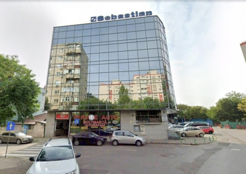 Inchiriez spatiu de birouri, zona Metrou Brancoveanu, 80mp, 10euro 