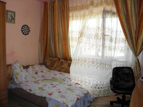 onesti, de vanzare apartament 2 camere decomandate 7