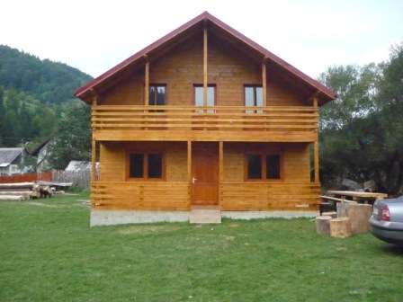 Case si cabane de lemn