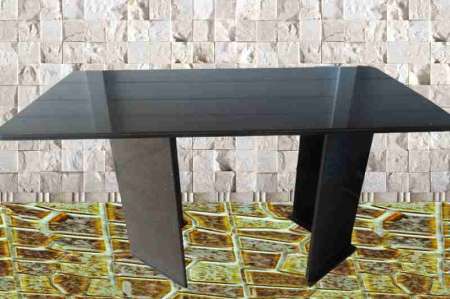 Masa din granit executata super