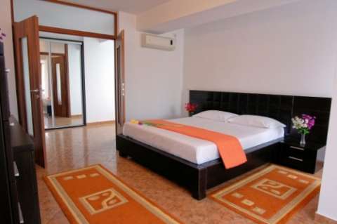 Oferte cazare 1 Mai 2013 Mamaia,Zona Rex 