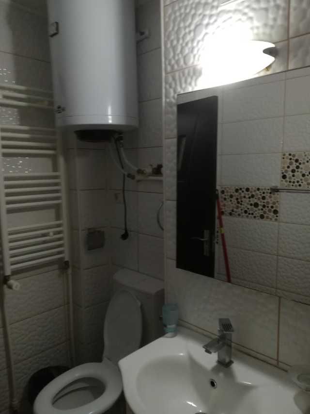 propietar vand apartament 2 camere constanta 9