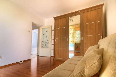 inchiriez apartament 2 camere, cartier anl 10