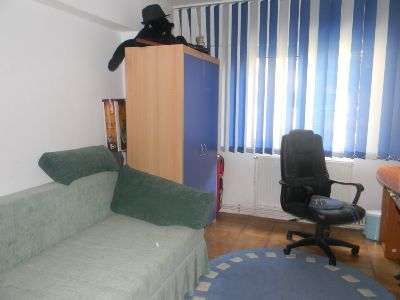 apartamt 3 camere, et. 1/ 4, 75 mp utili, decomandat 4