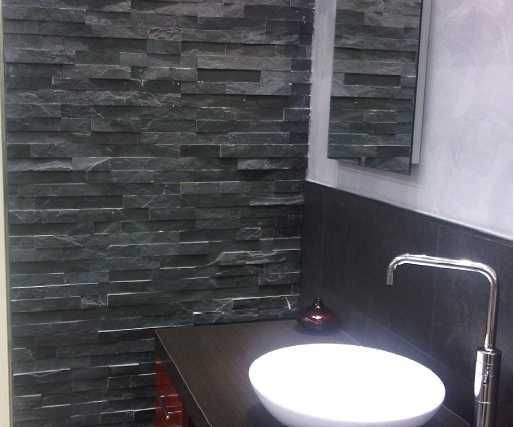 piatra decorativa gri medias