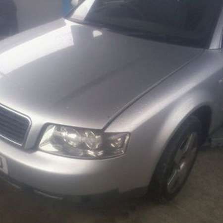 Dezmembrez Audi A4 2, 5 TDI 163cp aym 2002