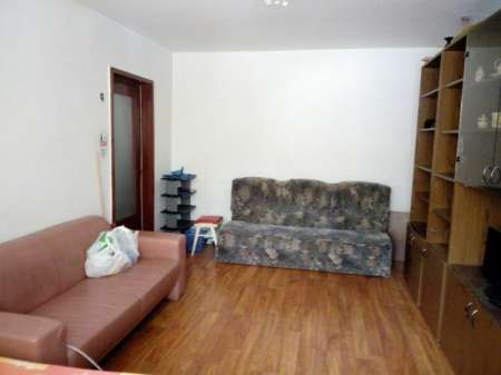 proprietar vand apartament 3 camere conf 1, zona rahova- petre ispirescu, an constructie 2