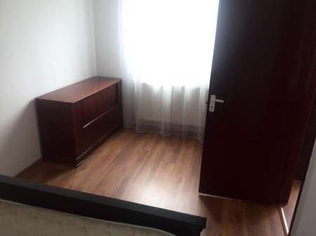 particular inchiriez apartament cu 2 camere 1