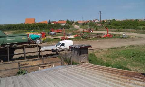 Ferma zootehnica compusa din terenuri si cladiri anunturi gratuite