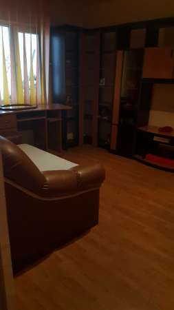 inchiriez apartament mobilat 7