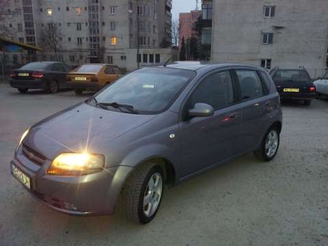 vand chevrolet aveo, an fabr: noiembrie motor 1. 4i 2