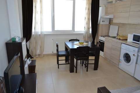 Inchiriere termen lung studio Mamaia 199 euro/luna