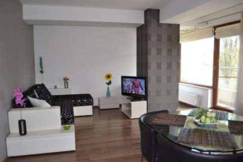 de inchiriat 2 camere lux , apartament modern zona rex 1