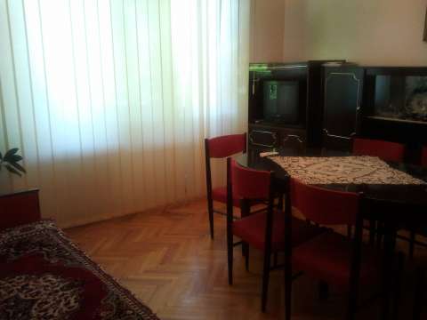 inchiriez apartament 3 camere in deva, decomandat, ultracentral, zona piata centrala- mall 4