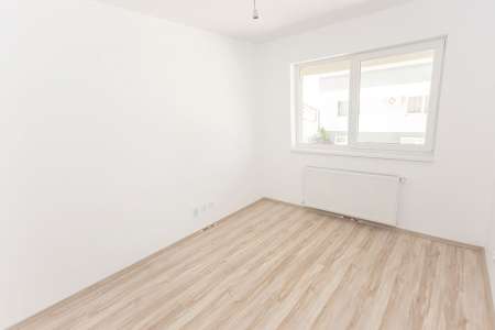 apartament 3 camere, decomandat 5