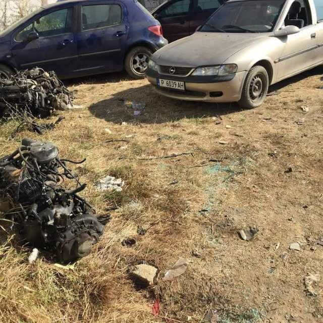 colectez vehicule scoase din uz 