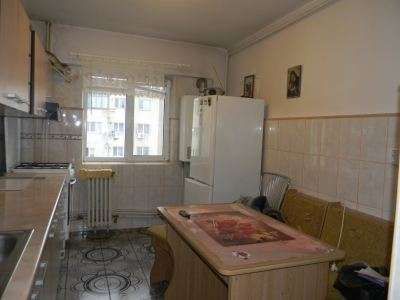 apartament 3 camere, confort 1 4