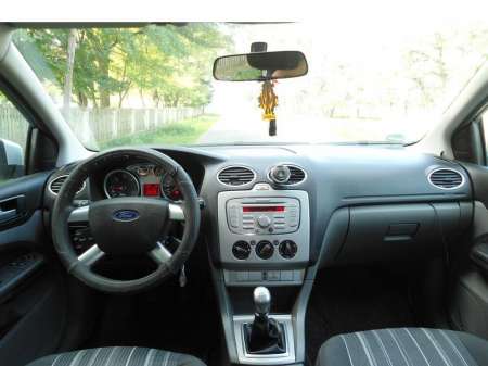 vand ford focus 2 ' 8