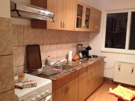 Vand apartament 2 camere, conf.1, Str. Plopilor nr.18 et.1