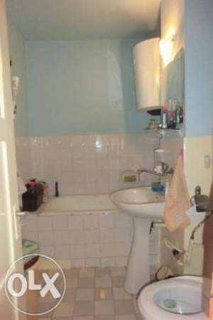 vand/ schimb apartament localizat in mvii carei cu 3 camere 4