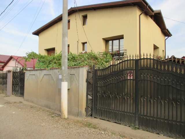 vand/ schimb vila pentru doua familii 2