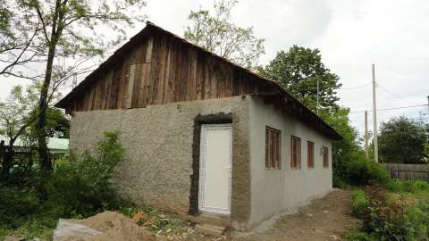 vand casa in cartierul balcescu tecuci 2