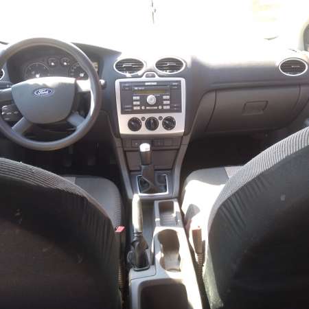 vand ford focus 2 2