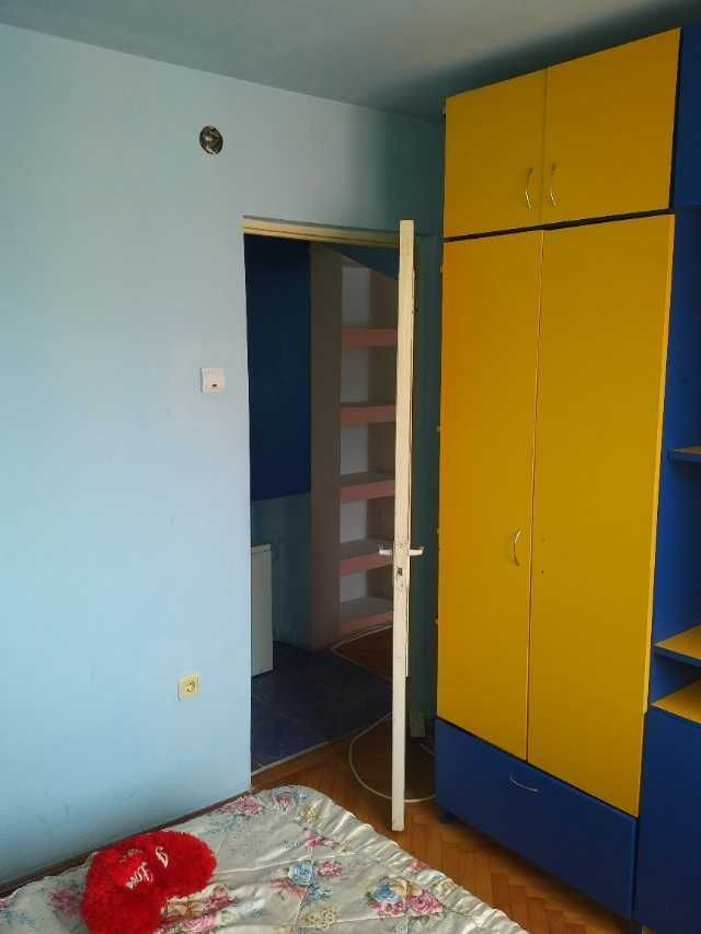 de vanzare apartament 2 camere/ gura campului 9