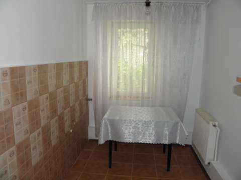 onesti de vanzare apartament 2 camere 3