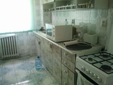 inchiriez apartament 3 camere in deva, decomandat, ultracentral, zona piata centrala- mall 2