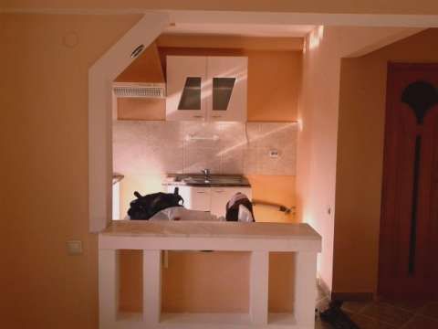 vand apartament cu 4 camere- tasnad 5