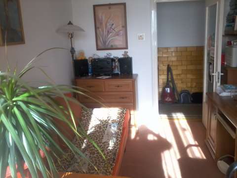 vand apartament cu 3 camere 4